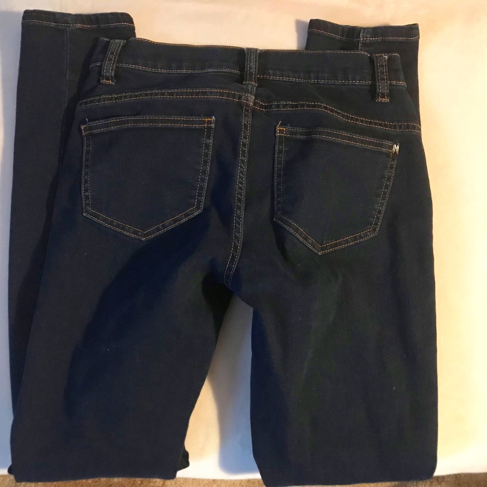 Victoria’s Secret Mid Rise siren Jeans size 2s dark blue